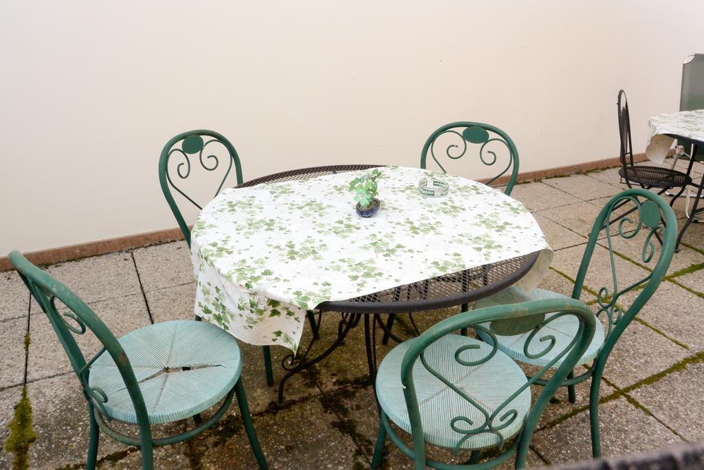 Albergo Meuble Abatjour Mantua Exterior foto