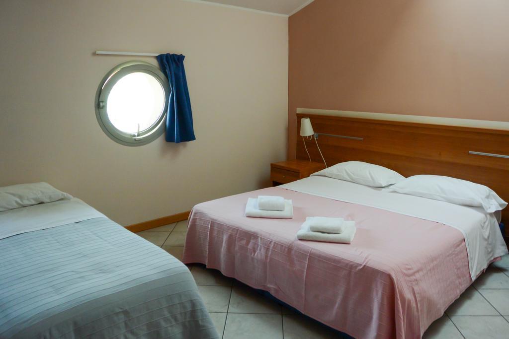 Albergo Meuble Abatjour Mantua Exterior foto