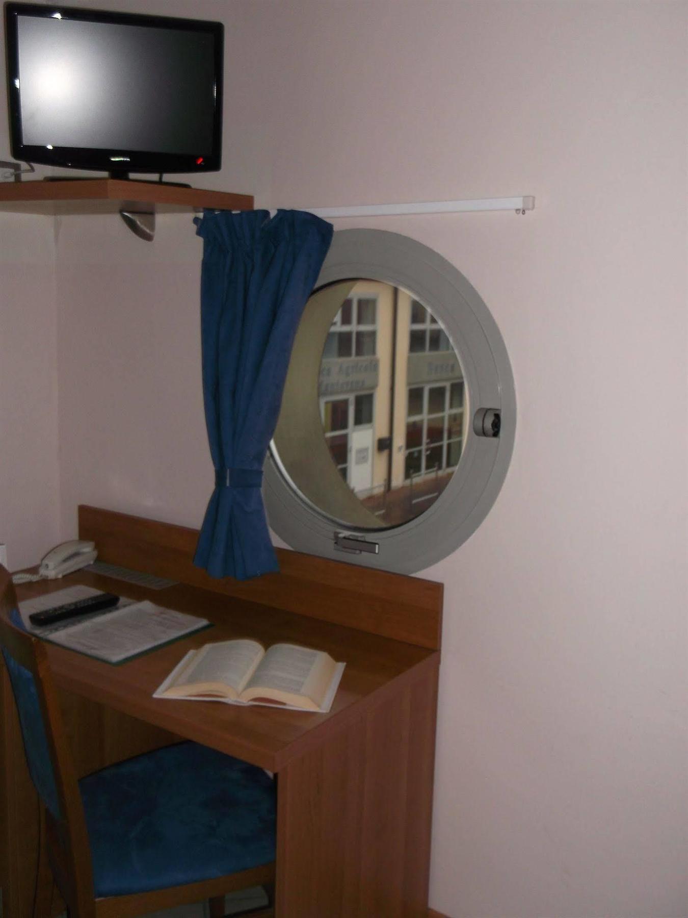 Albergo Meuble Abatjour Mantua Exterior foto